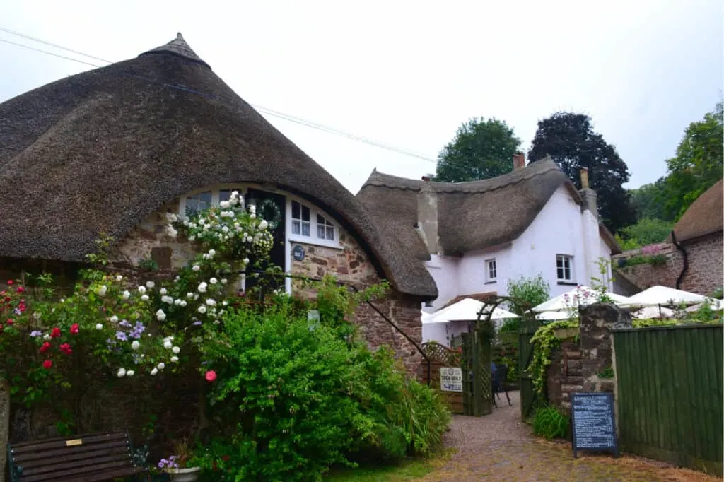 Thatched cottage in Cockington Village