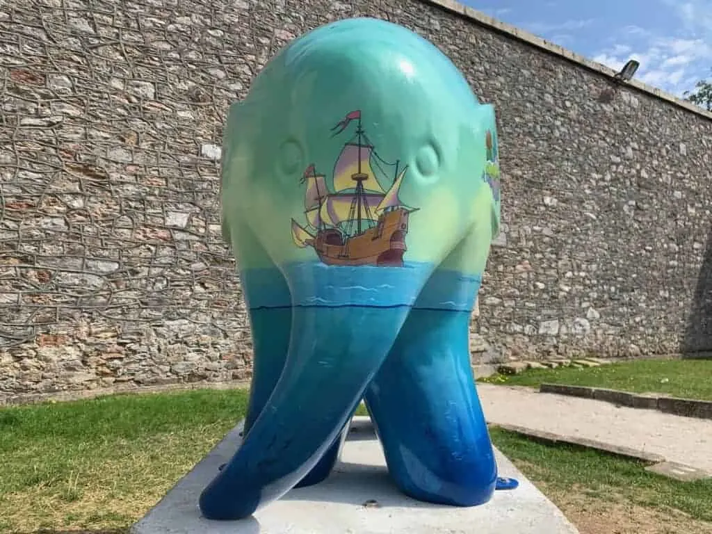 Statue of Elmer the Elephant decorated with picture of the Mayflower