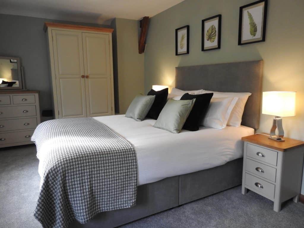 Bedroom in a cottage at Nethway Farm