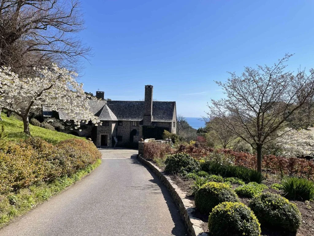 Drive way approaching Coleton House in Devon
